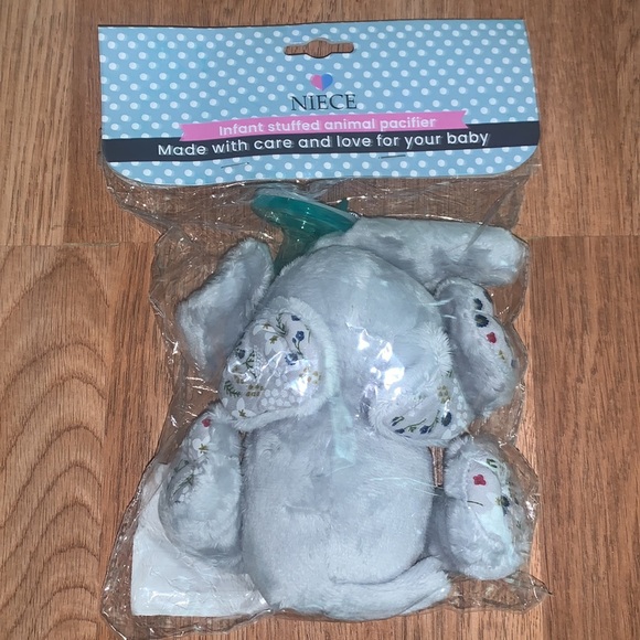 Stuffed Animal Pacifier Holder Elephant - Picture 2 of 9